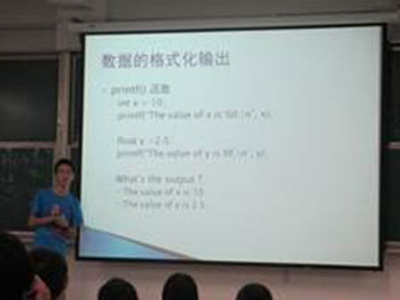 威廉希尔足球网“微爱社”举办计算机二级考试考前辅导